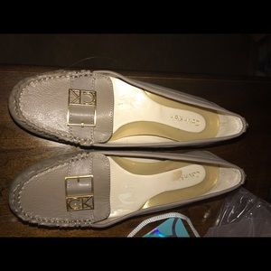 Women’s leather loafers